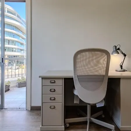 Διαμέρισμα Royal Parkside